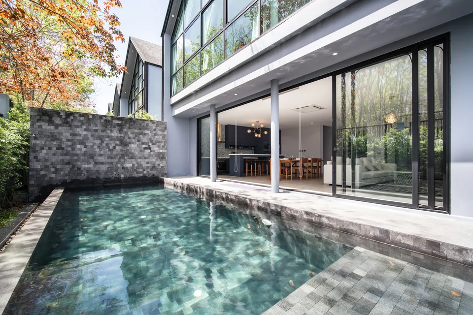 The private swimming pool
